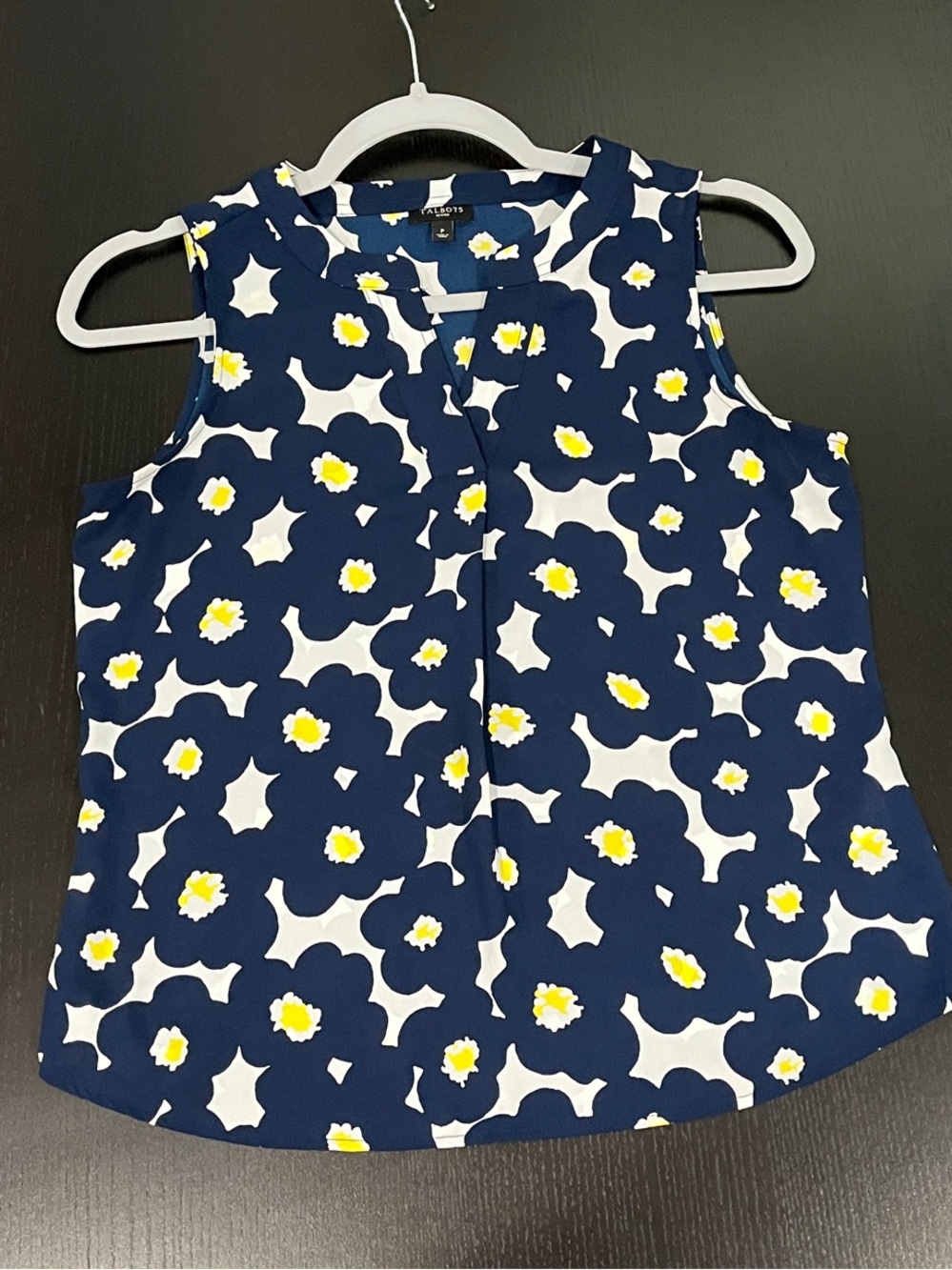 Talbots Petites Navy Floral Sleeveless Blouse V-Neck Shell Top